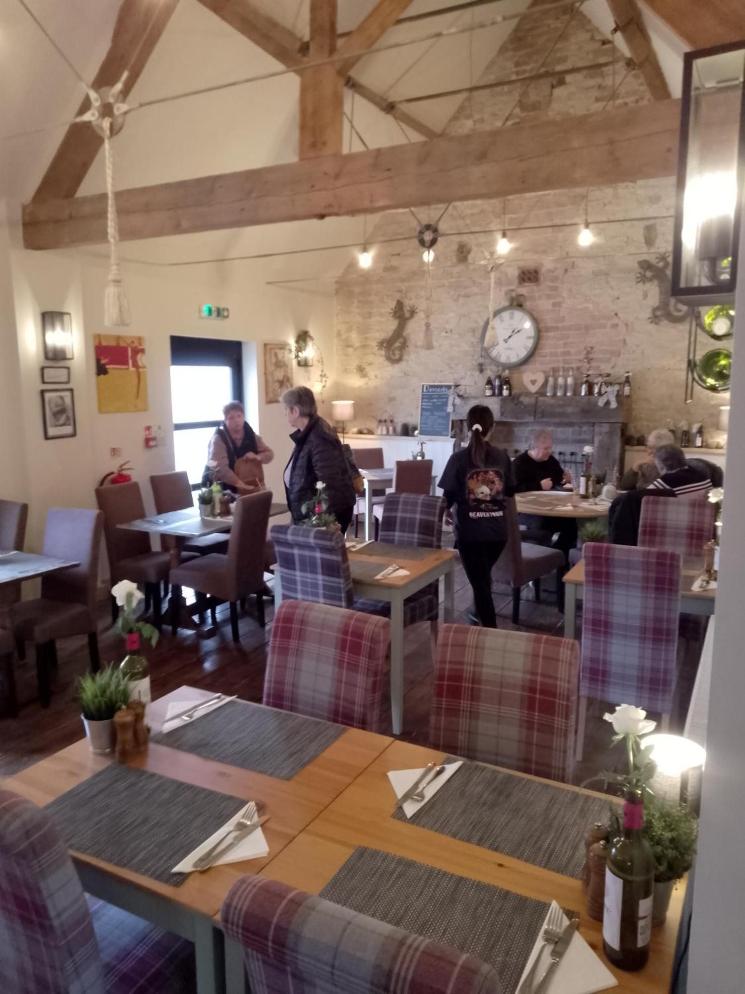 Sanctuary Inn Bolsover Kültér fotó